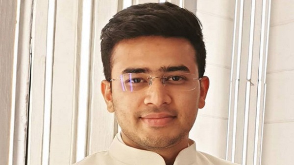 ये लोग कश्मीरी पंडितों पर हुए अत्याचार को नकार रहे हैं