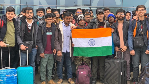 यूक्रेनी सेना से कहा ‘टोबो बचीनो'