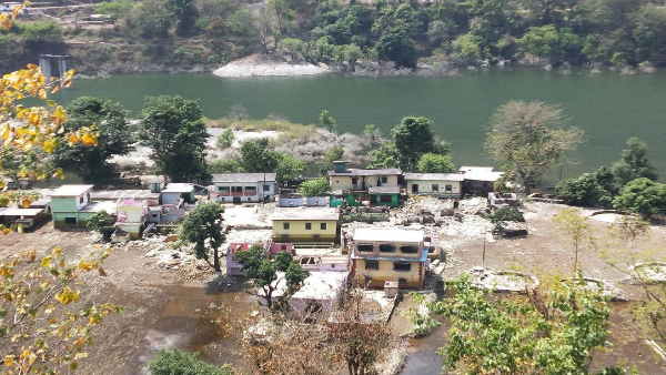बिजली बननी शुरू, जलस्तर हुआ कम
