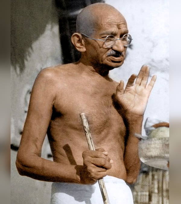 51 घंटे चरखा चलाया, बच्चों ने अगले दिन माफी मांगी