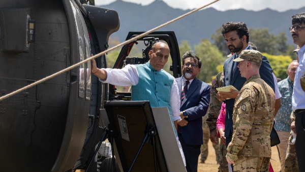 Defence Minister Rajnath Singh boasted of strengthened military connection between India and US Defence Minister Rajnath Singh boasted of strengthened military connection between India and US