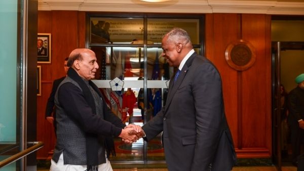 क्या यूएस से खरीदेंगे रक्षा उपकरण?