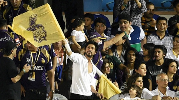Shahrukh Khans group buys Abu Dhabi franchise, Knight Riders will also be seen in UAE T20 league Shahrukh Khans group buys Abu Dhabi franchise, Knight Riders will also be seen in UAE T20 league