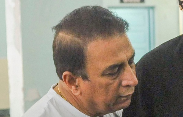 नंबर 6 पर सैमसन ने खुद को बेकार कर दिया- गावस्कर