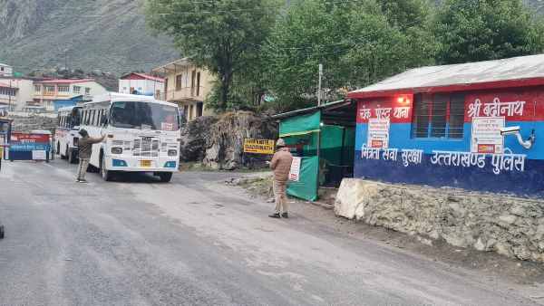 badrinath dham yatra 2022: Badrinath Dham Yatra resumed after clear weather badrinath dham yatra 2022: Badrinath Dham Yatra resumed after clear weather
