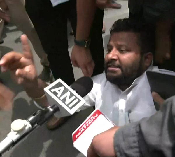 WATCH Video: bulldozer in Delhis Kalyanpuri area for Anti-encroachment drive, AAP MLA detained WATCH Video: bulldozer in Delhis Kalyanpuri area for Anti-encroachment drive, AAP MLA detained