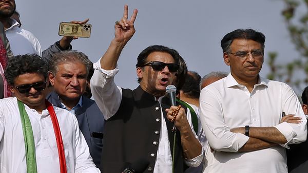 हिंसा भड़काने का है आरोप