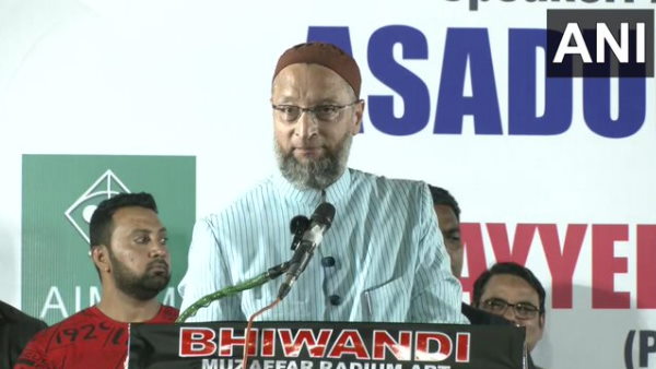 AIMIM chief Asaduddin Owaisi says After the elections, NCP got married to Shiv Sena AIMIM chief Asaduddin Owaisi says After the elections, NCP got married to Shiv Sena