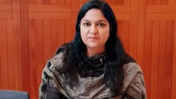 How did IAS Pooja Singhal survive in jail after money laundering case How did IAS Pooja Singhal survive in jail after money laundering case