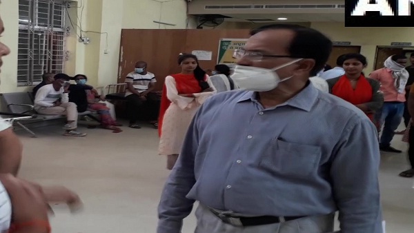 एएनएम मेडिकल कॉलेज में भर्ती मरीज एएनएम मेडिकल कॉलेज में भर्ती मरीज