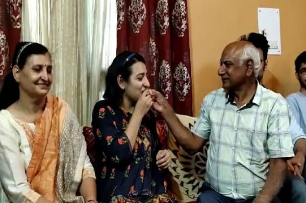 KANIKA/कनिका राठी: 64वां रैंक