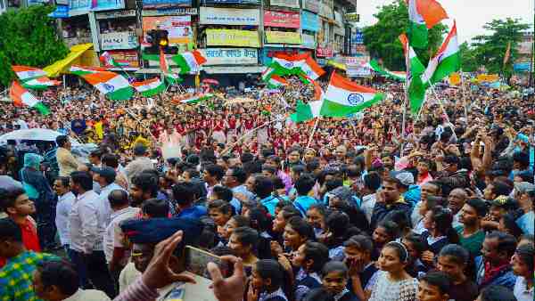 वंदे मातरम् से डर गए थे अंग्रेज- पीआईएल