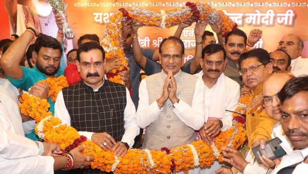 पिछड़ा वर्ग आरक्षण को लेकर पीएम मोदी की तारीफ