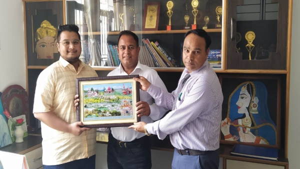 पहली ही नौकरी टेस्ला जैसी बड़ी कंपनी में