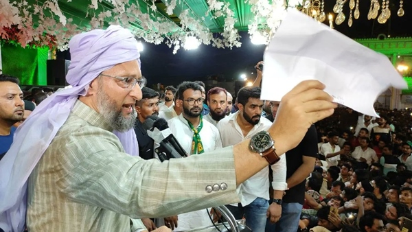 भाजपा वालों को मुझ से बहुत मोहब्बत है