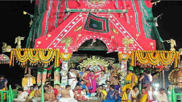 रथयात्रा में सबसे आगे बलरामजी का रथ होता है