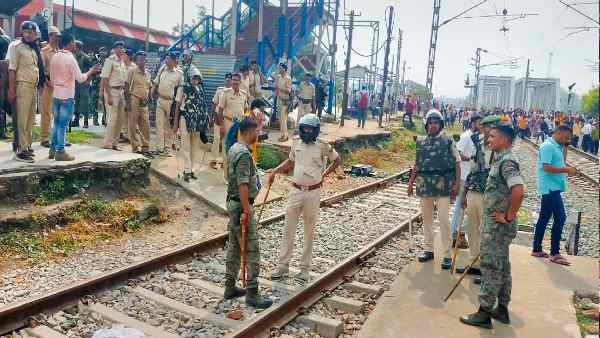 अग्निपथ योजना से नाराज हैं युवा