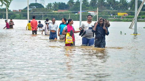 Assam floods: hundred people lost their lives, over 22 lakh people continued to reel under the deluge across 25 districts Assam floods: hundred people lost their lives, over 22 lakh people continued to reel under the deluge across 25 districts