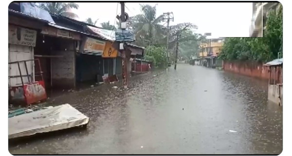 WATCH Video: Severe waterlogging Due to Rain in Guwahati Assam WATCH Video: Severe waterlogging Due to Rain in Guwahati Assam
