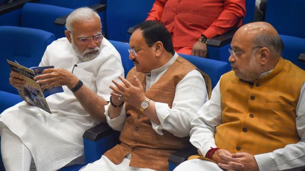 भाजपा आलाकमान ने फडणवीस का फैसला ठुकराया ?