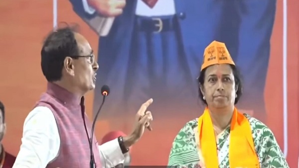 गरीबों के मकान के लिए जमीन कम पडी तो खरीदकर देंगे गरीबों के मकान के लिए जमीन कम पडी तो खरीदकर देंगे