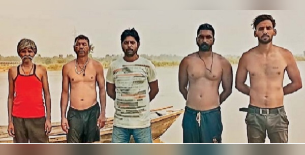 पांच वीर, जो हमेशा दरिया से जूझते हैं