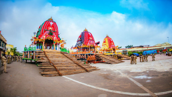 रथ शरीर और आत्मा के पवित्र रिश्ते को बताता है