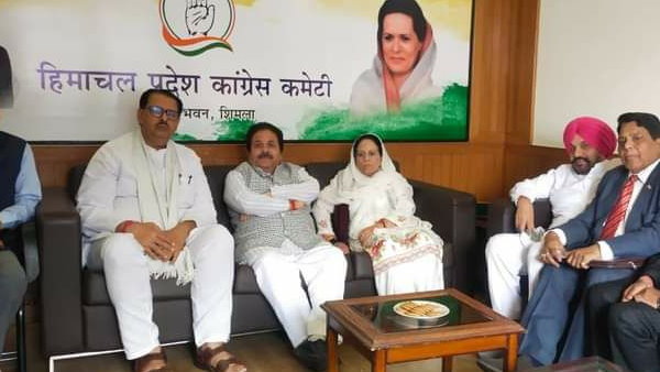 Leaders infight in Himachal congress on CM post and ticket distribution Leaders infight in Himachal congress on CM post and ticket distribution