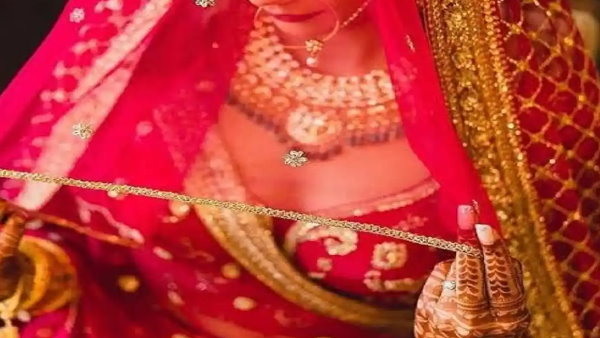 पोस्टर में युवक ने सुनाई आपबीती