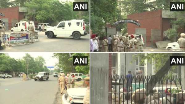 Gangster lawrence bishnoi brought to Amritsar court by Punjab police Gangster lawrence bishnoi brought to Amritsar court by Punjab police