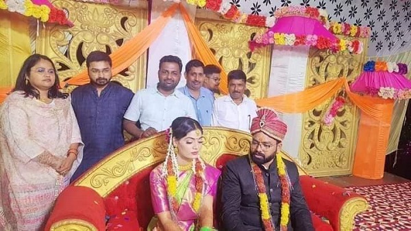 हिमांशु पेशे से राईटर हैं