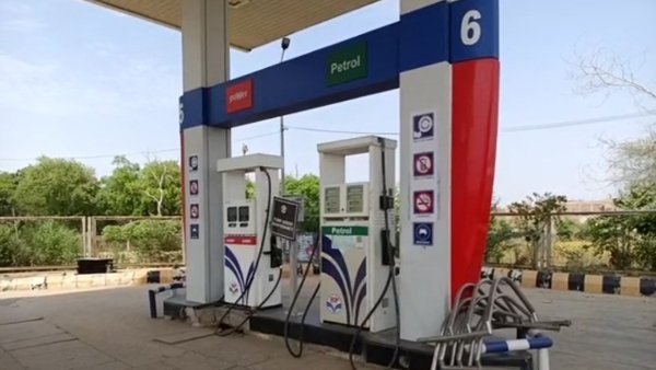 petrol pump petrol pump