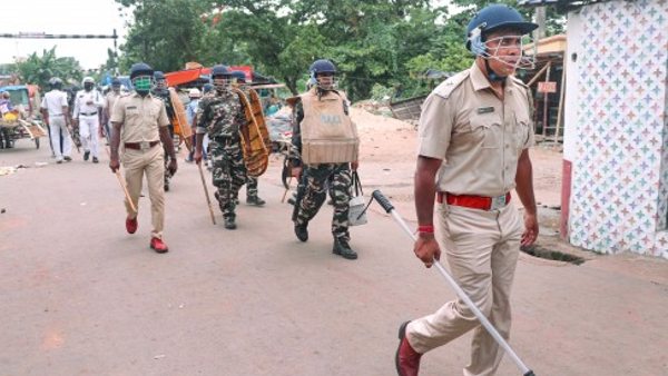 फहील में किया था प्रदर्शन