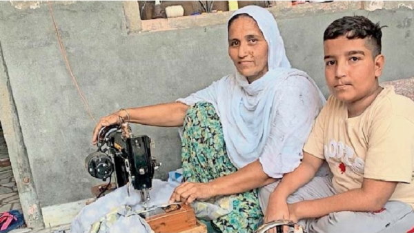 PSEB 8th Class Result 2022: These students become the toppers of Punjab, know about them PSEB 8th Class Result 2022: These students become the toppers of Punjab, know about them