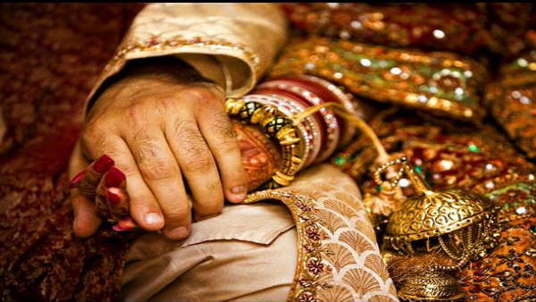 the groom did not take the card to the procession, the friend sent a defamation notice of 50 lakhs, know the reason the groom did not take the card to the procession, the friend sent a defamation notice of 50 lakhs, know the reason
