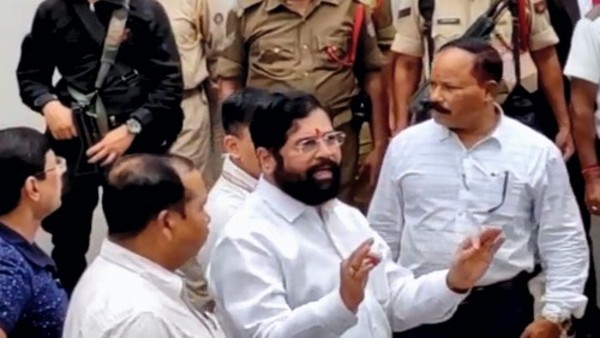 rebel Shiv Sena MLAs rebel Shiv Sena MLAs