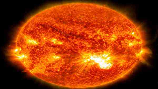 सूरज के सामने से गुजरा शुक्र