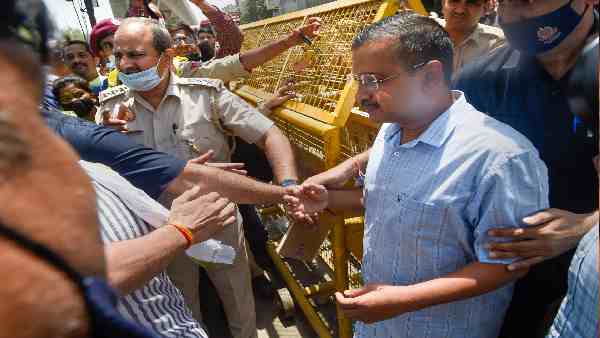 दिल्ली में भी आम आदमी पार्टी छोड़कर गए नेता