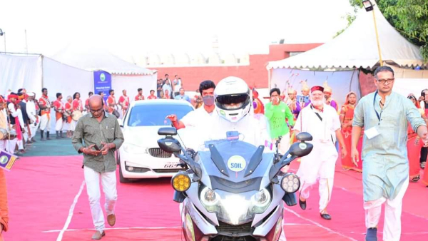 सद्गुरू वासुदेव जग्गी कर रहे 100 दिन की यात्रा