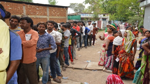 यहाँ हुआ मतदान का बहिष्कार, प्रदर्शन