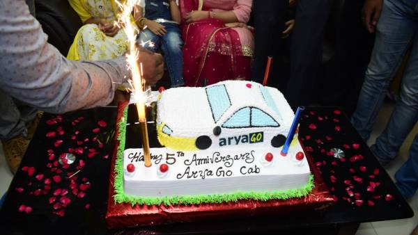 दिल्ली से काम छोड़ कर वापस गांव आ गए