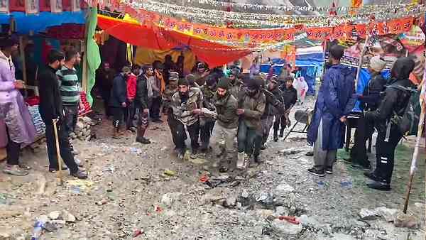 घबराए हुए तीर्थयात्रियों से कहा गया पंजतरणी जाएं- चश्मदीद