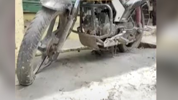 सुबह आकर देखा तो बाइक मालिक हैरान