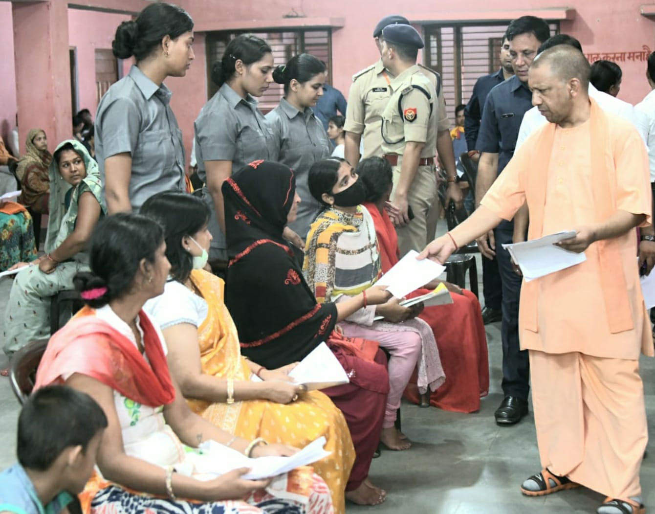 cm janta darbar in gorakhpur cm janta darbar in gorakhpur
