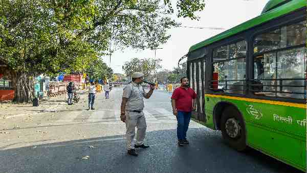 सिंगापुर से सीख लेने की बात