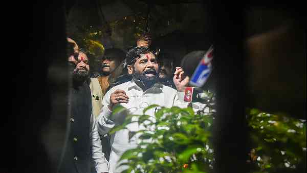 तो इस वजह से एकनाथ शिंदे ने उद्धव के खिलाफ विद्रोह किया!