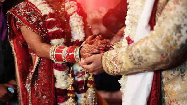 थाने में सुलहनामा और मंदिर में शादी