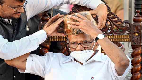 मुस्लिम वोट बैंक की वजह से नाराज हुए पवार ?