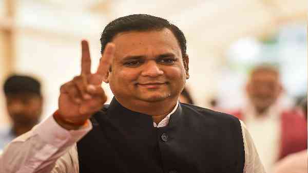 बीजेपी एमएलए राहुल नार्वेकर स्पीकर चुने गए