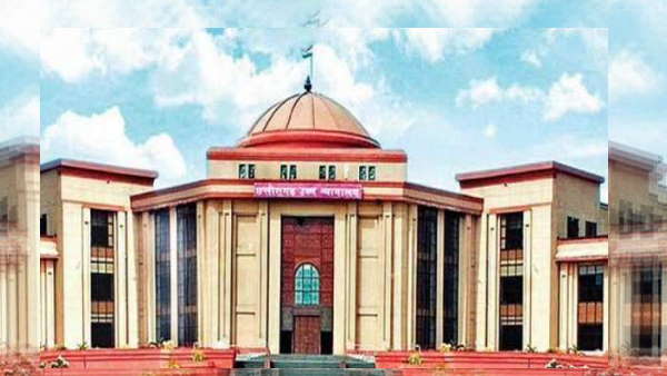 जानिए पूरा किस्सा,आखिर क्या चल रहा था पत्नी पत्नी के बीच ?